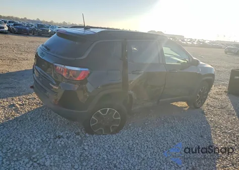 2020 Jeep Compass Trailhawk z USA, uszkodzony, nr VIN 3C4NJDDB1LT233382